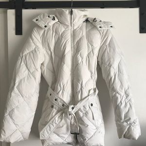Burberry puffy jacket with belt